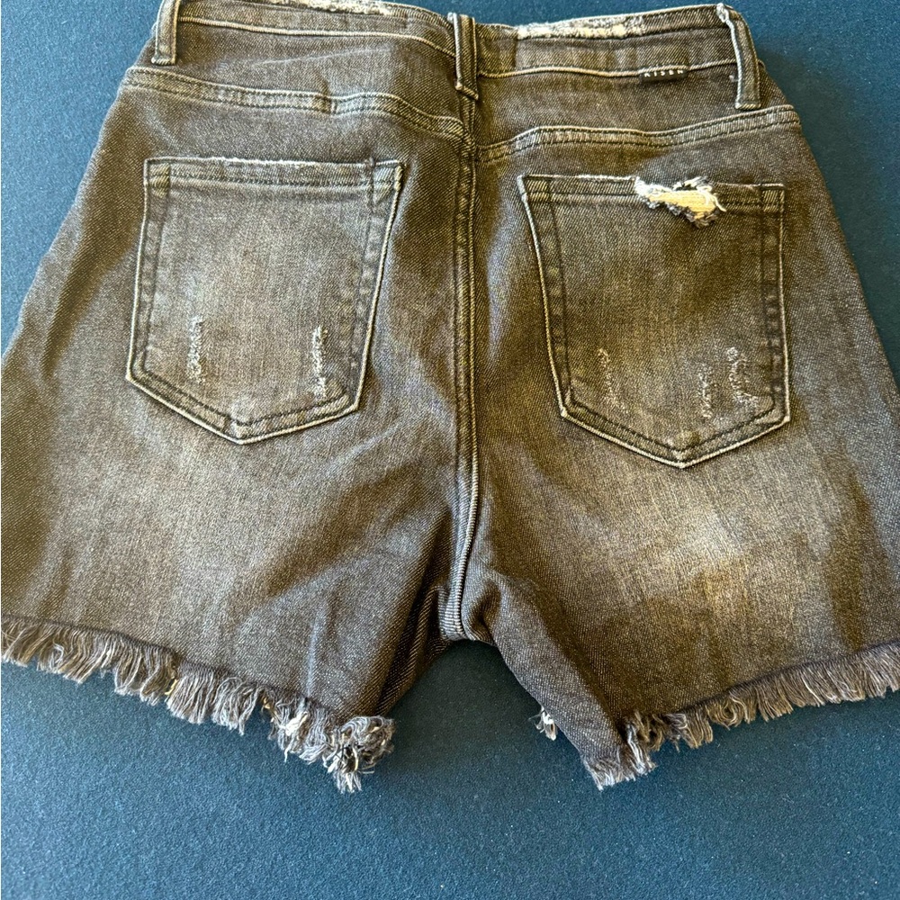 RISEN distressed black denim shorts w/ a little stretch! FLATTERING & versatile